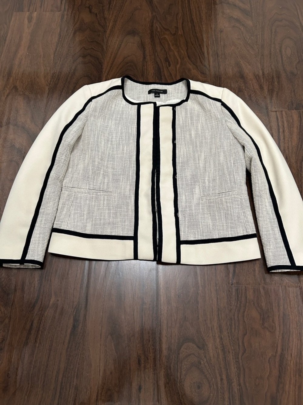 Ann Taylor Cream Colorblock Tweed Jacket and Skirt Suit Set - Picture 3 of 16
